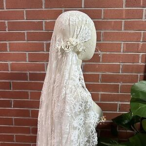 Juliet Lace Veil